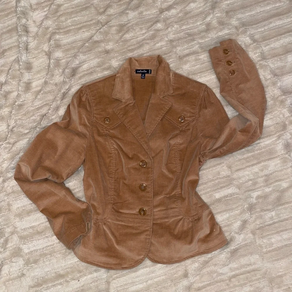Vintage Y2K Women's Brown Corduroy Jacket - Picture 4 of 16